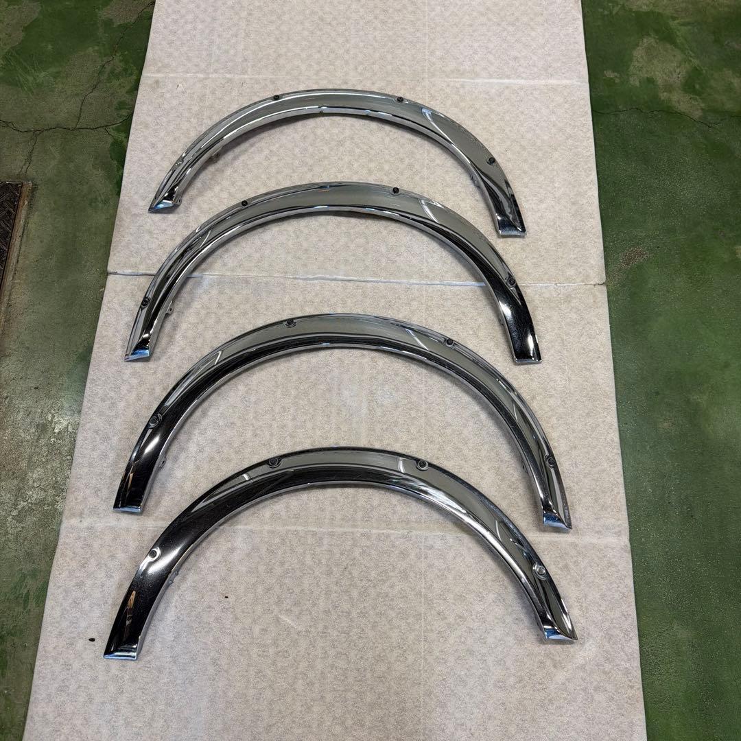 L700 ミラジーノ　メッキオーバーフェンダー　DCN