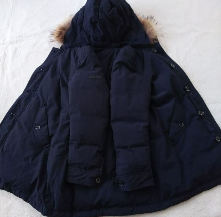 1月30日まで 極美品 M ブラックレーベルクレストブリッジ ダウンコート