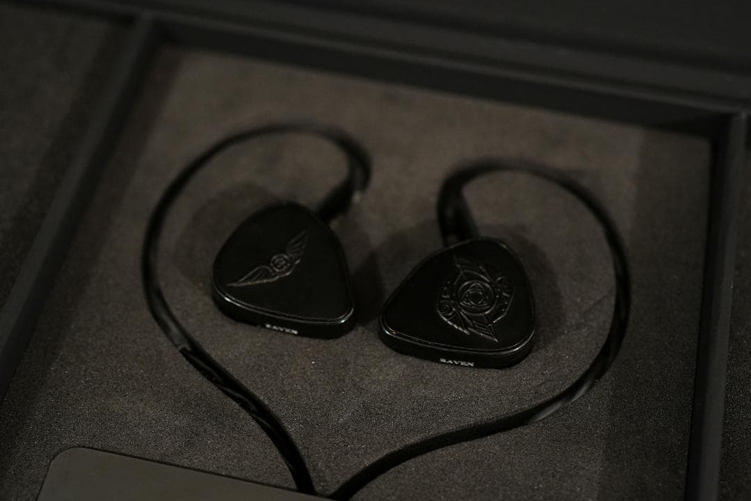 Empire Ears Raven 未使用に近い　UMR様用