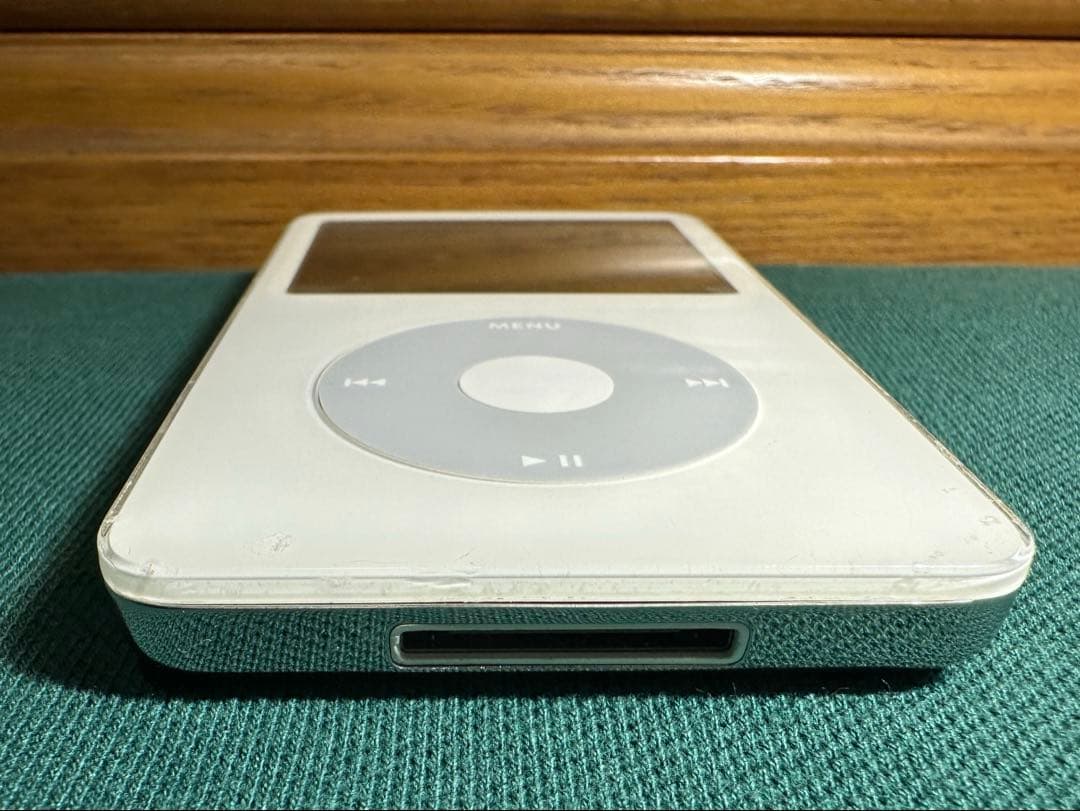 きれいなiPod Classic 5.5世代 AM444J 新品バッテリー