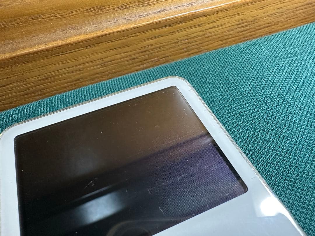 きれいなiPod Classic 5.5世代 AM444J 新品バッテリー