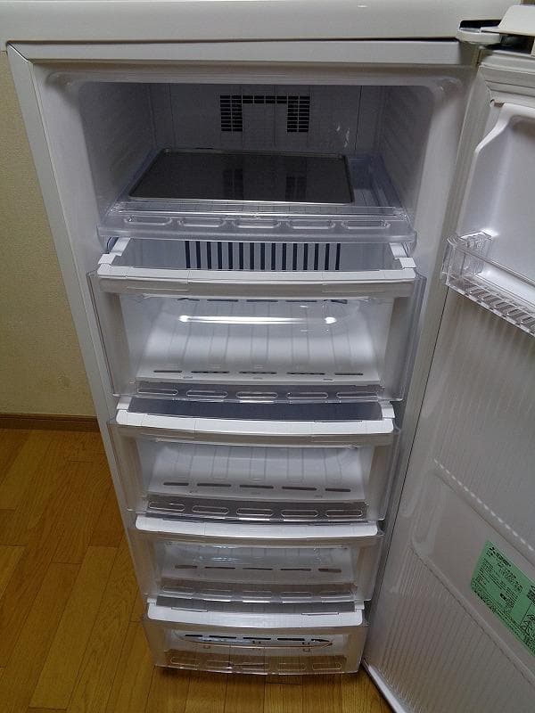 三菱電機ノンフロン冷凍庫 MF-U12G-W 2022年製 MITSUBISHI