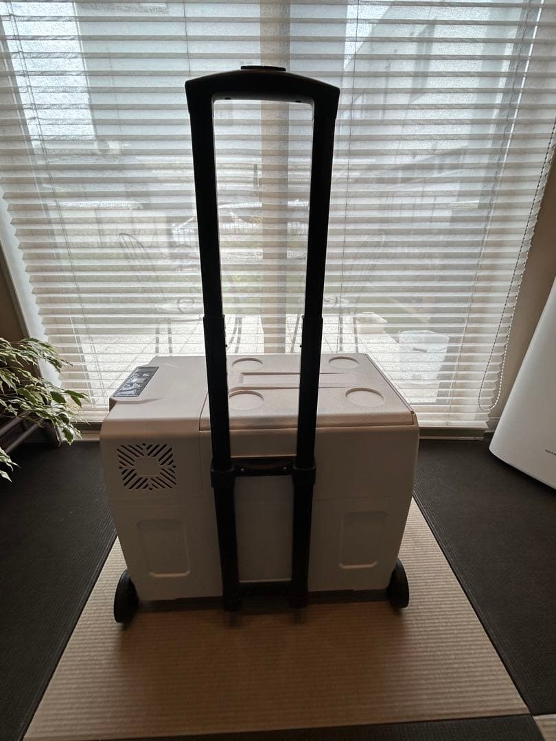 BONARCA 車載冷蔵庫 ホワイト　40L