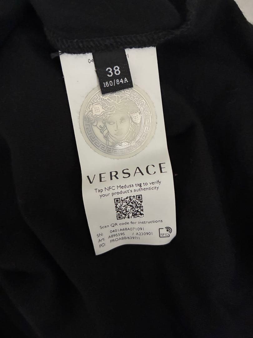 VERSACE メデューサプリント 半袖Tシャツ