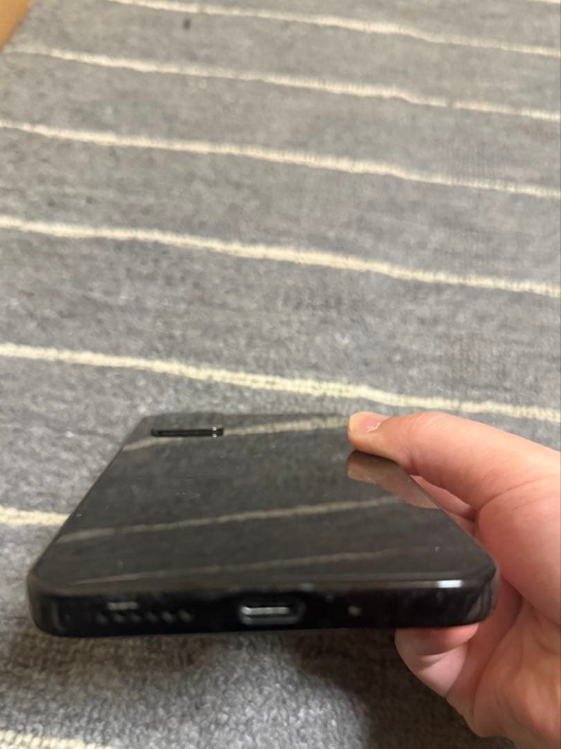 ZTE libero 5G ⅲ ブラックスマートフォン