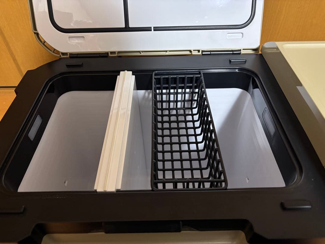 HiKOKI 冷温庫　UL18DBA [ジャンク]