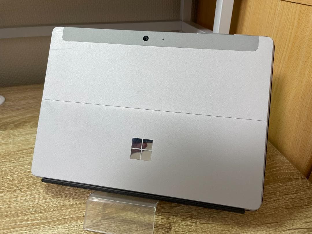 Surface go model1824 8GB+128GB　Office付き