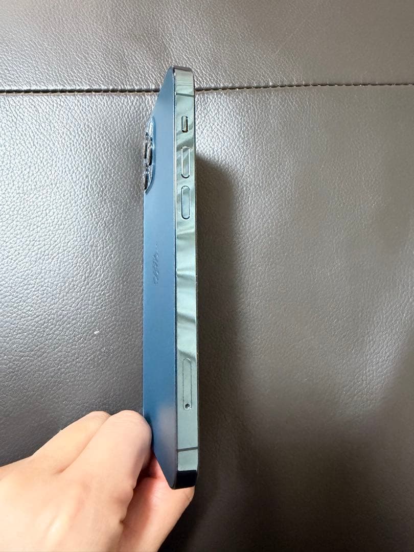 Apple iPhone 12 proパシフィックブルー