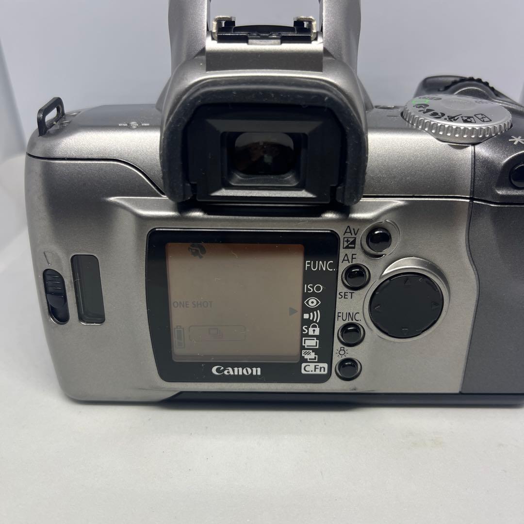 EOS Kiss 7 欧州版(EOS 300X)+ EF 28-80mm