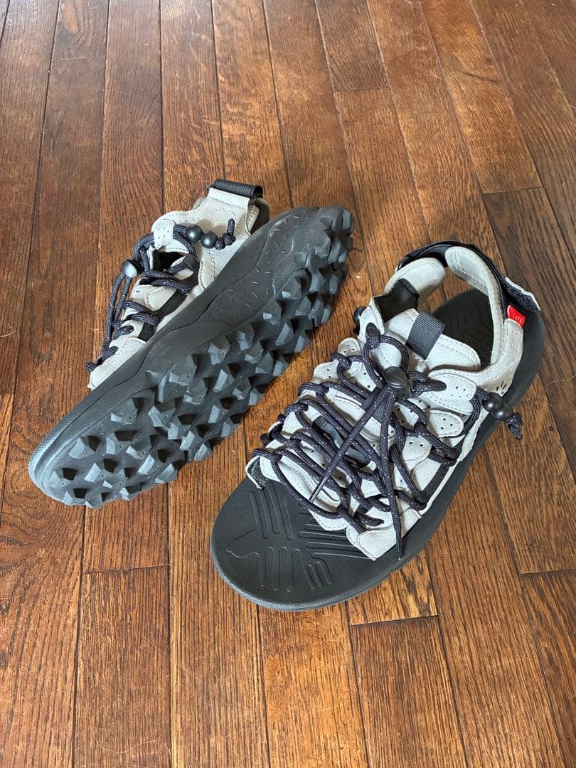 Flower MOUNTAIN×NAPE PUMA PUNKU GRAY