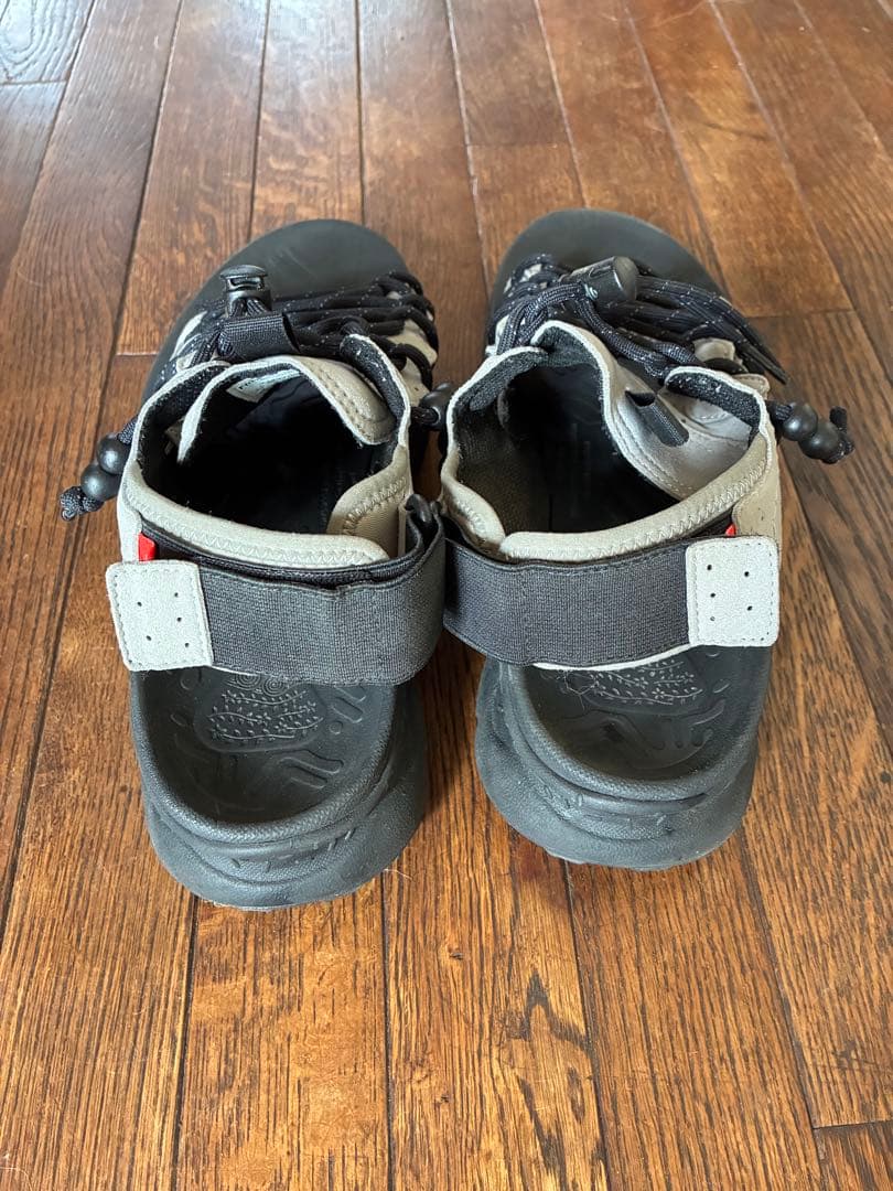 Flower MOUNTAIN×NAPE PUMA PUNKU GRAY