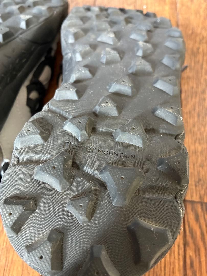 Flower MOUNTAIN×NAPE PUMA PUNKU GRAY