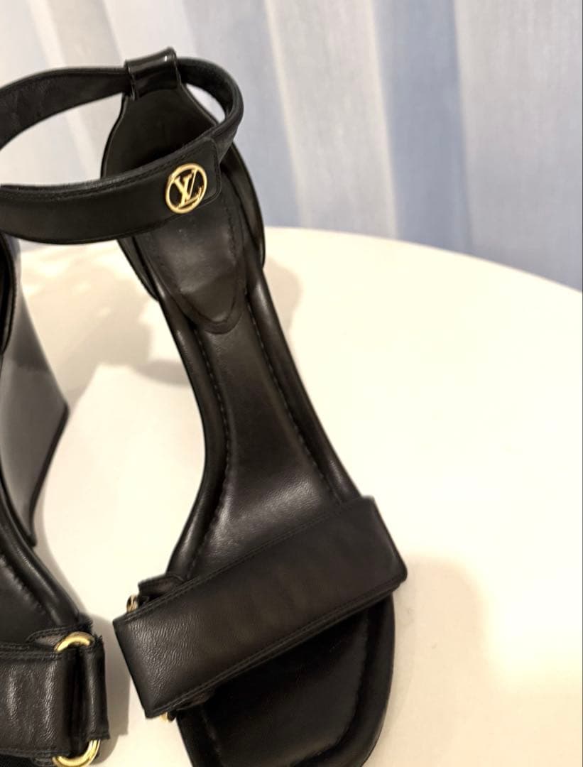 ルイヴィトン サンダル ヒール