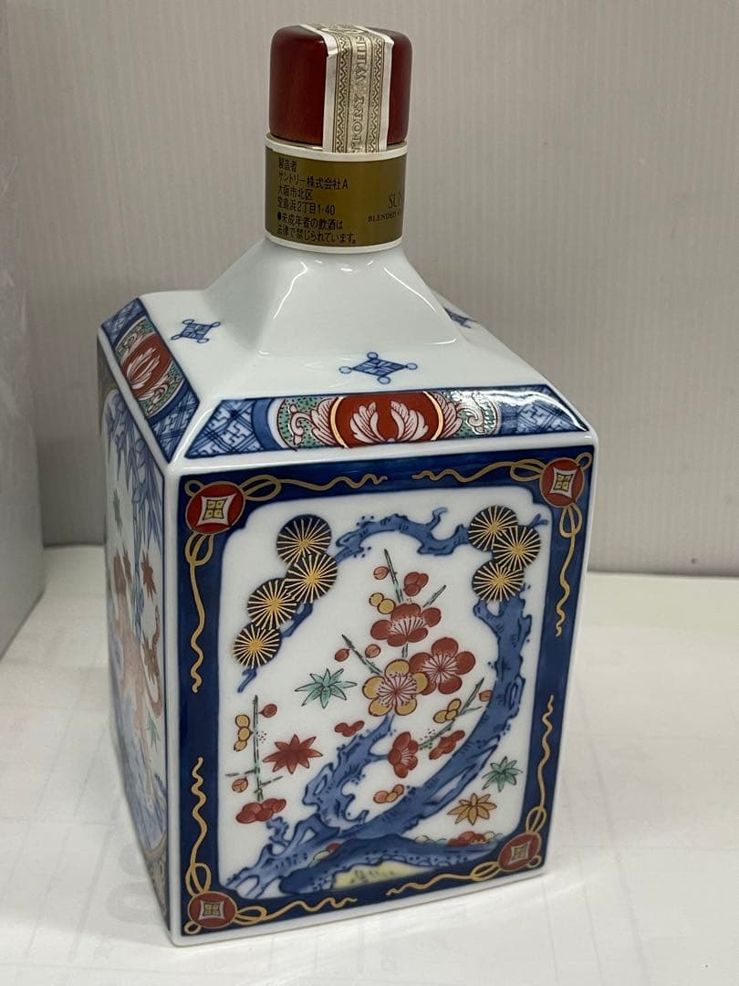 未開栓 サントリー 20年 ウイスキー 有田焼 染錦松竹梅寅文角型瓶