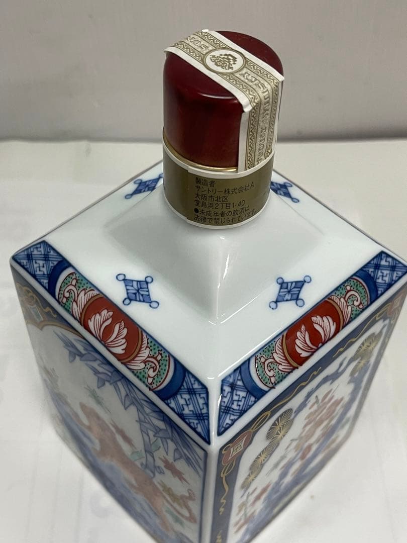 未開栓 サントリー 20年 ウイスキー 有田焼 染錦松竹梅寅文角型瓶