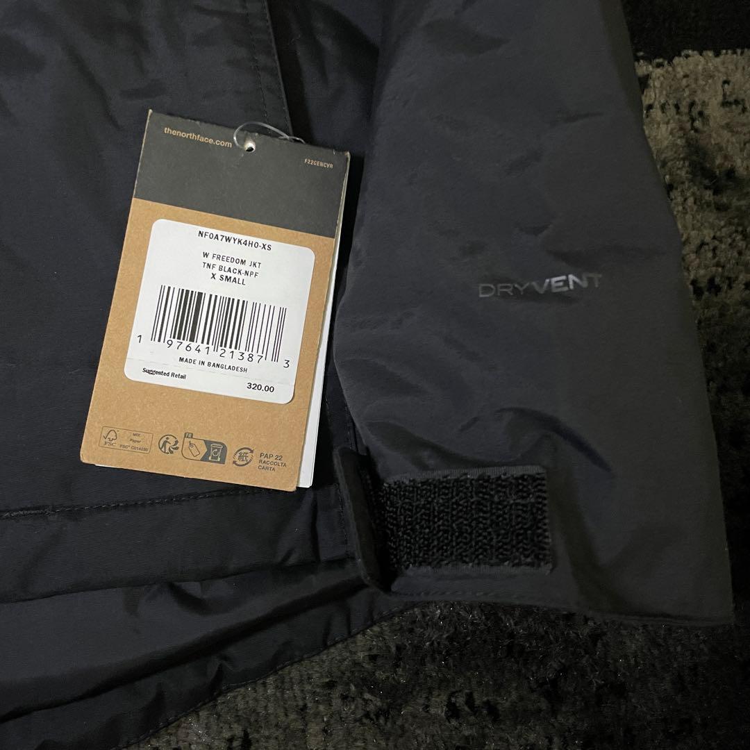 新品未使用THE NORTH FACEスキー、スノーボードジャケットウェア