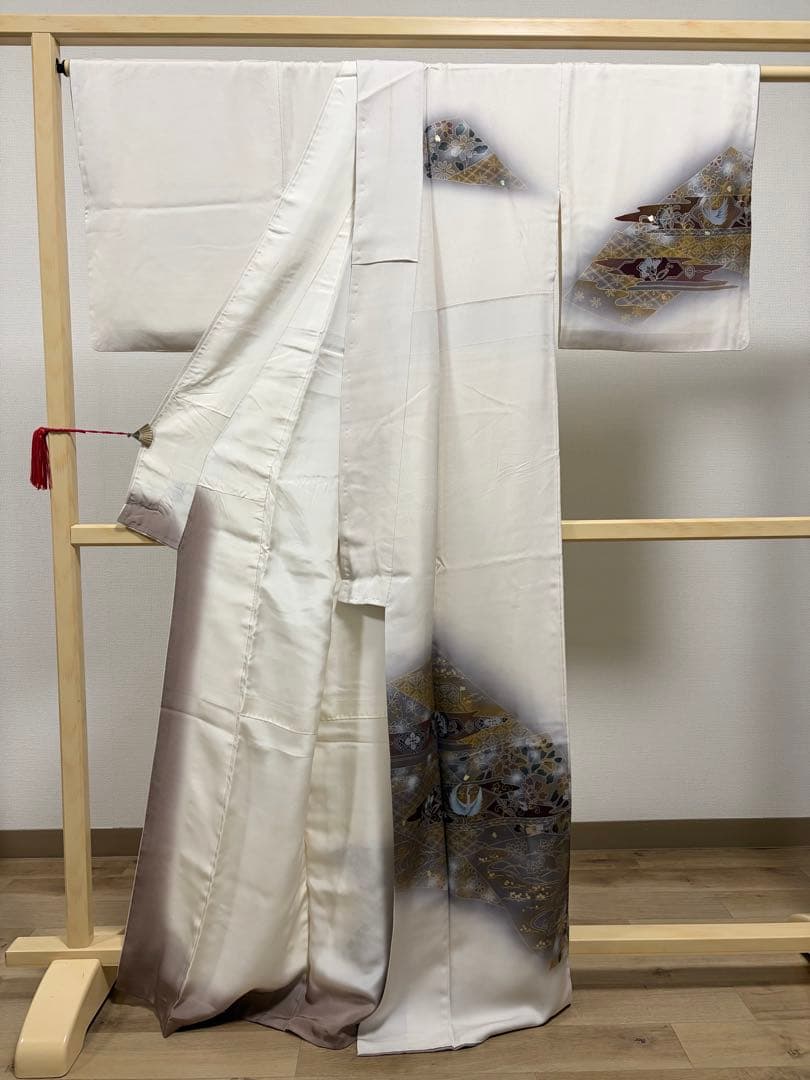 A 鳳凰に唐草唐花模様 白 金彩 正絹 袷 訪問着 着物 K33