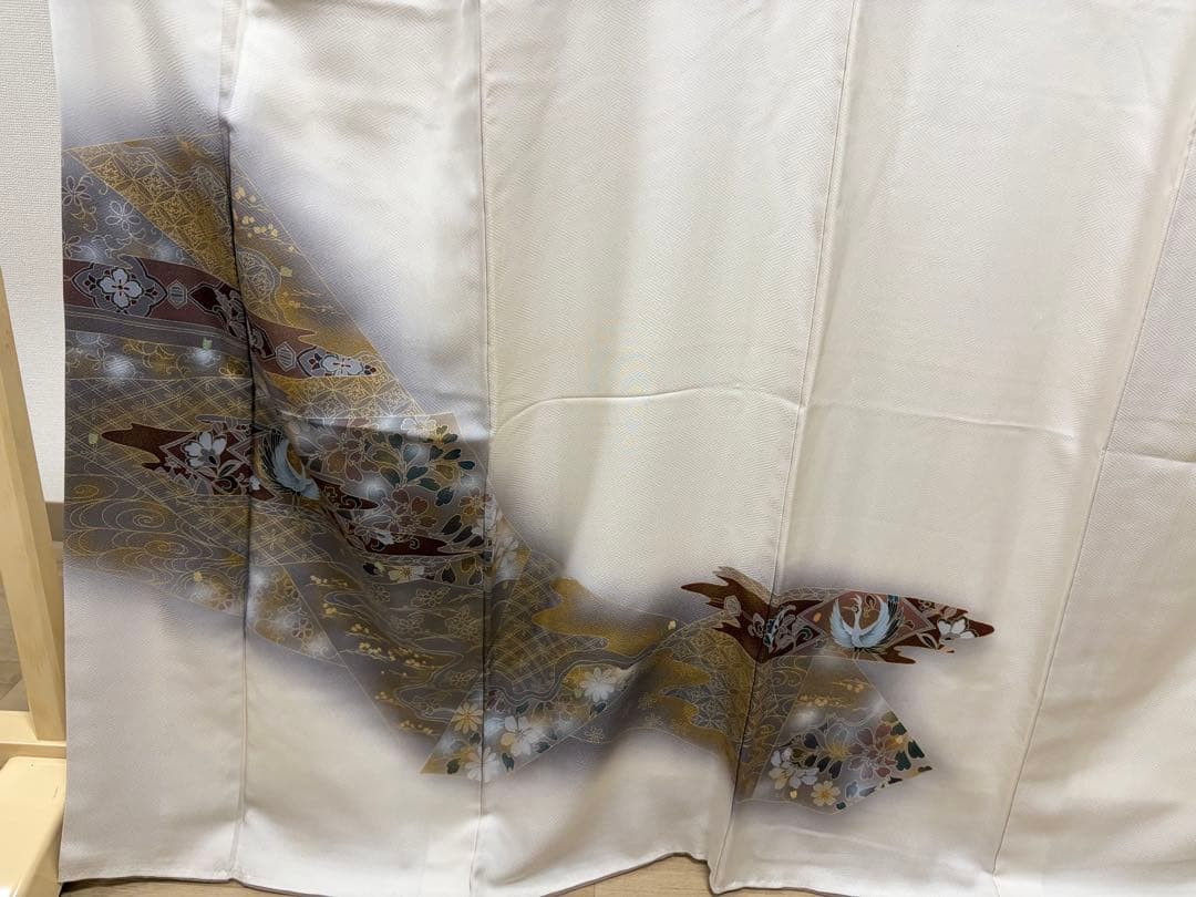 A 鳳凰に唐草唐花模様 白 金彩 正絹 袷 訪問着 着物 K33