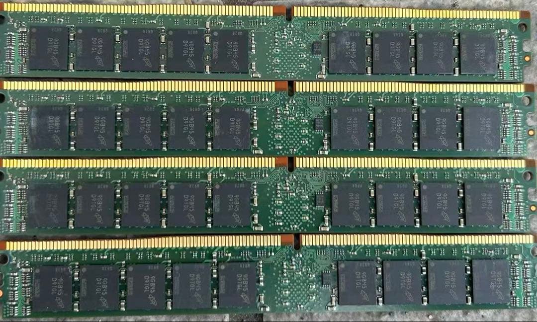 計32GB(8GB×4枚) PC4-2400T