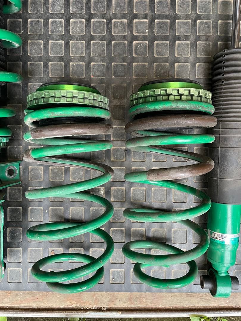 ゆ*様 テイン プリウスα 40 ストリート ベイシスZ 車高調