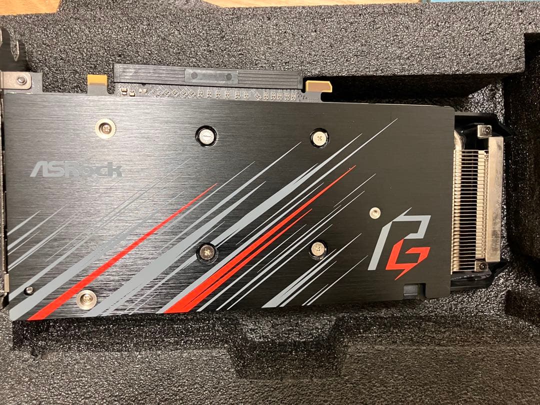 グラフィックボード・グラボ・ビデオカード ASRock Radeon RX 590 8G OC