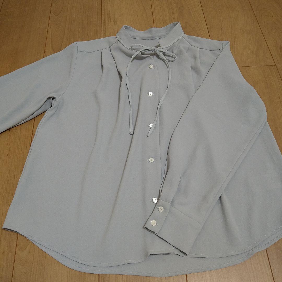 【美品】ソージュ　SOEJU　ジョーゼットリボンブラウス　Мサイズ　ブルーグレー