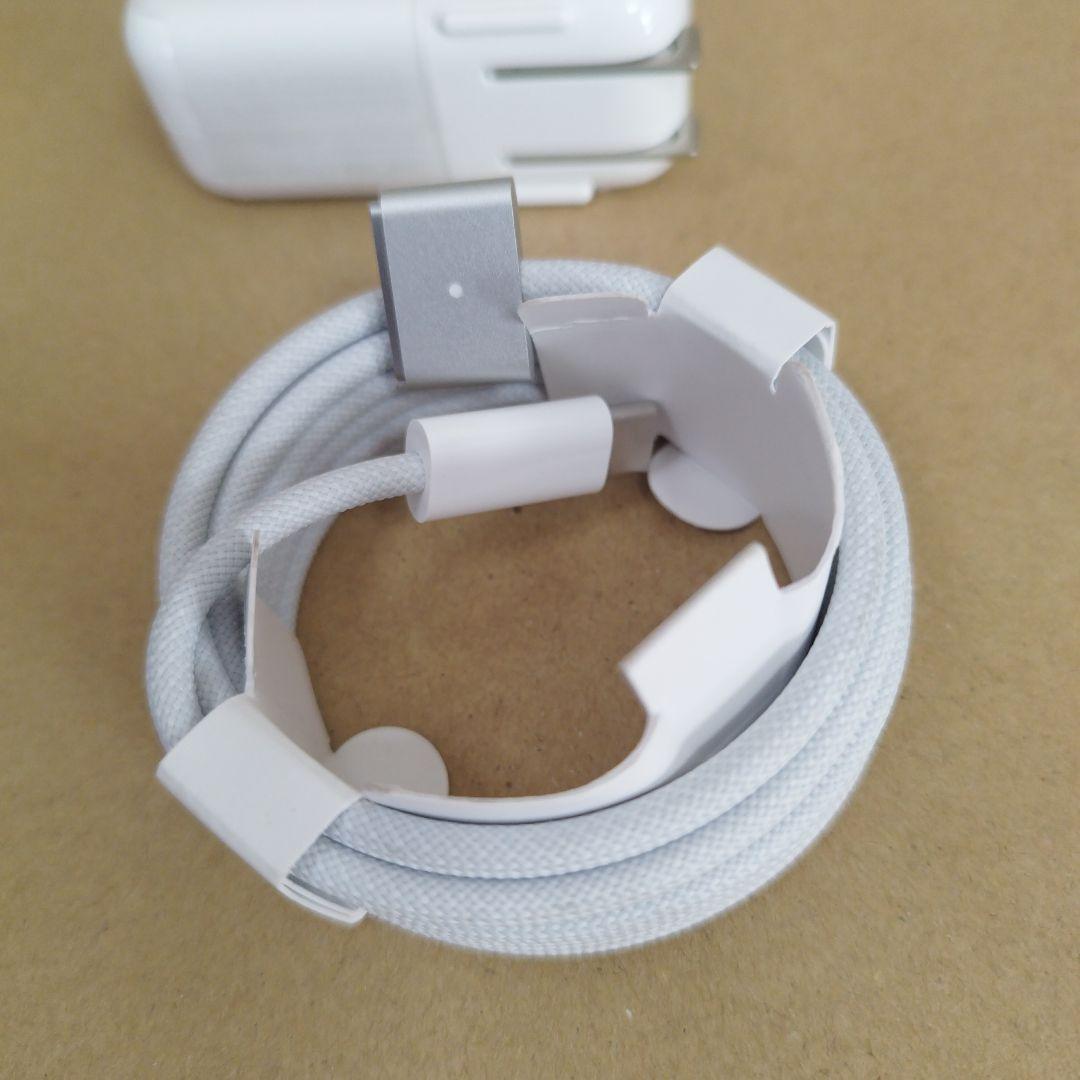 Apple純正 70W USB-C電源アダプタとケーブル