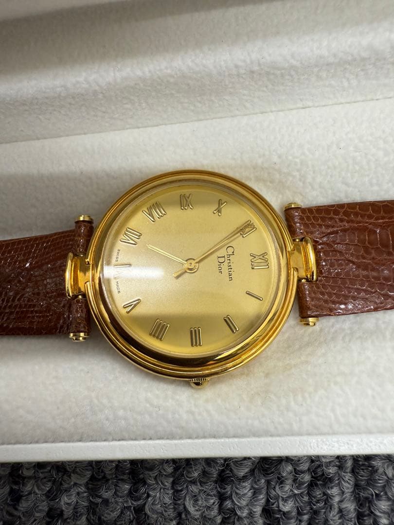 Christian Dior ゴールドレザー時計　箱付き