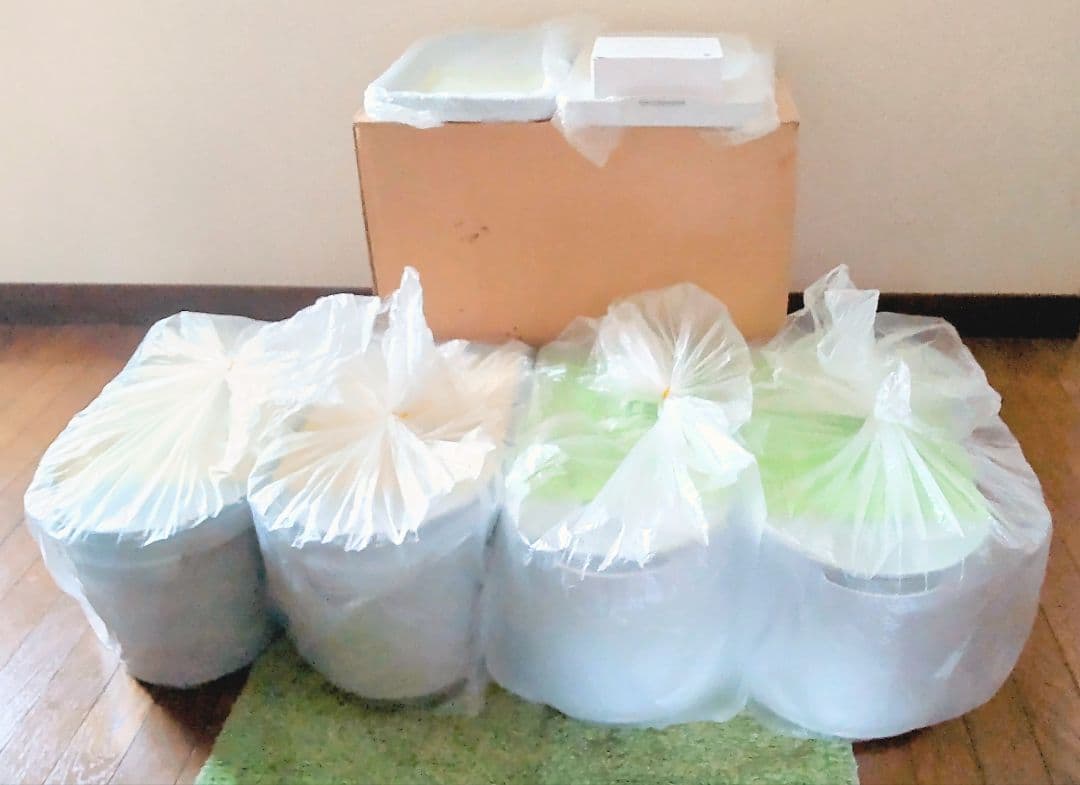 タッパーウェア　キッチンキーパーハーフ　デイリーストッカー　キャスター　トレイ