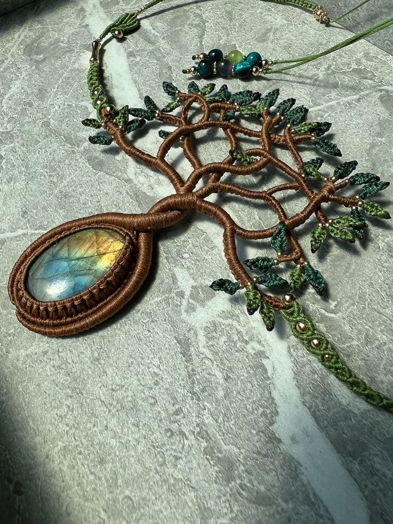 【handmade_Luna.】マクラメ× ラブラドライト ネックレス