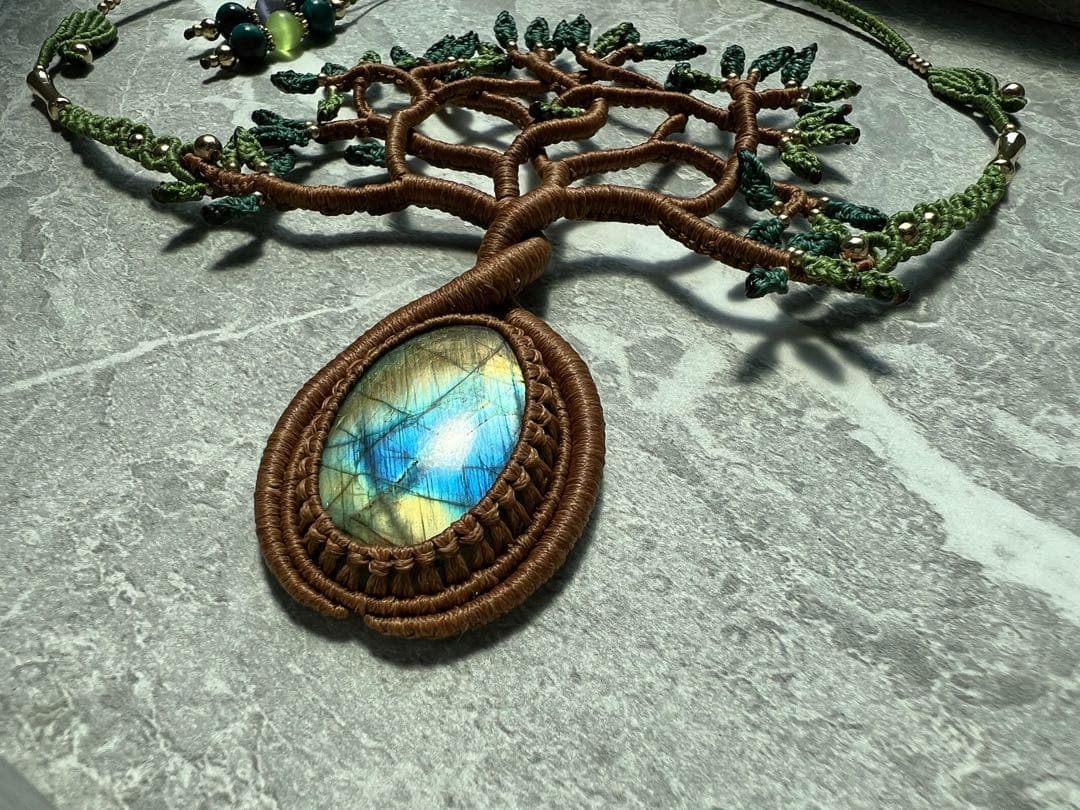 【handmade_Luna.】マクラメ× ラブラドライト ネックレス