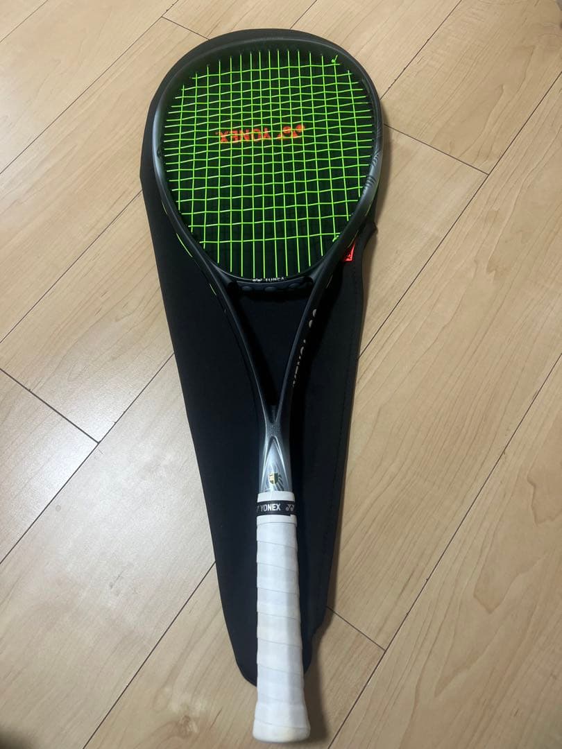 ソフトテニスラケットボルトレイジ8S