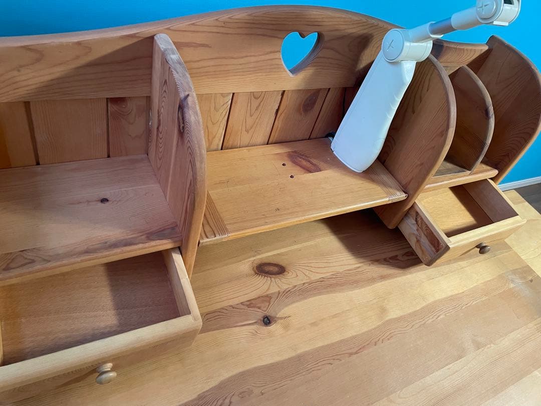 カントリー調の学習机