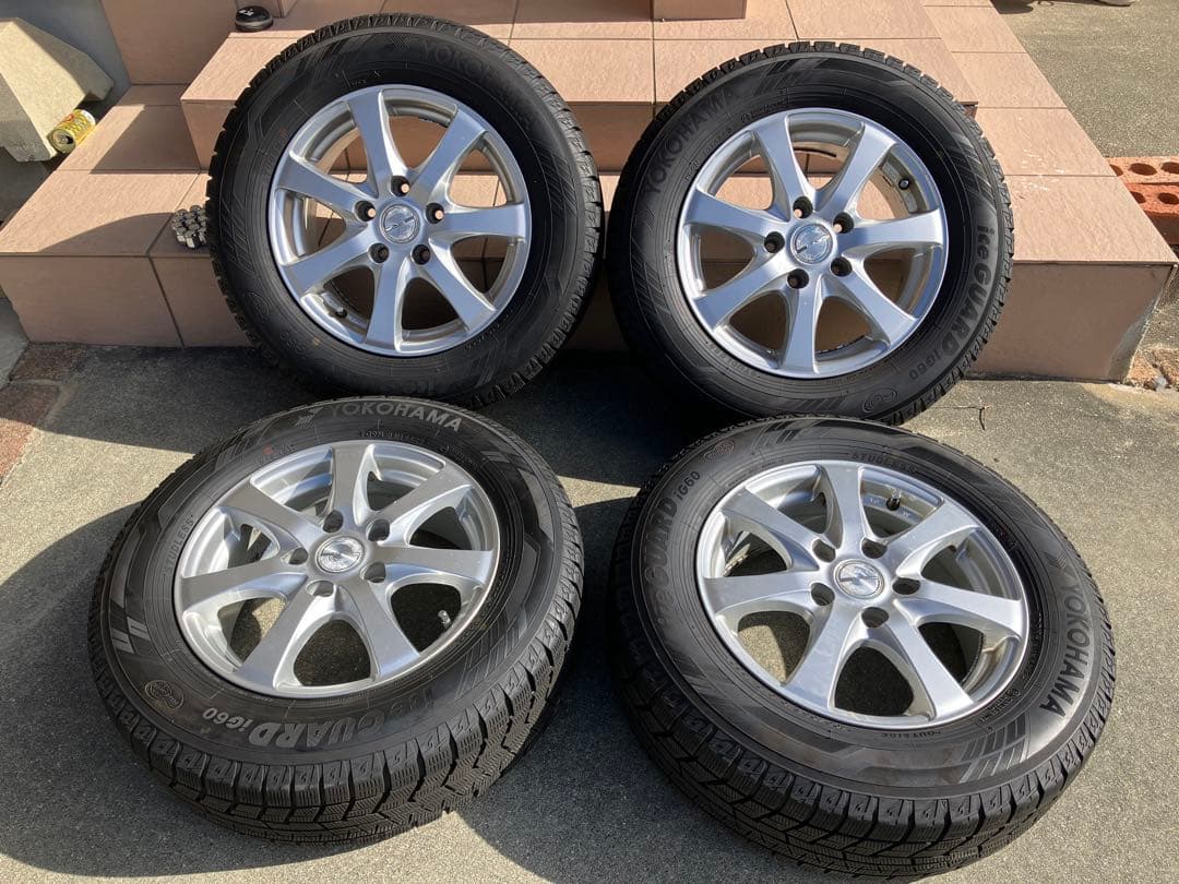 ヨコハマ 15インチ スタッドレスタイヤ・ホイールセット セレナ