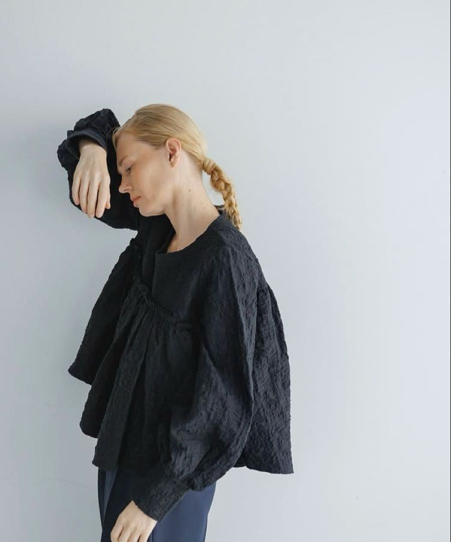 新品タグ付き　Cen. セン　ホイップフレアブラウス　ペプラム　チュニック