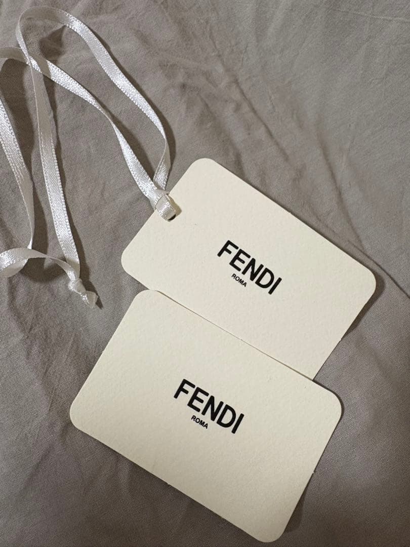 FENDI ピーカブー　ブラック ラージ