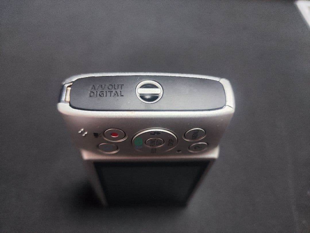 CANON IXY 140 動作確認済み バッテリー良好 充電器付