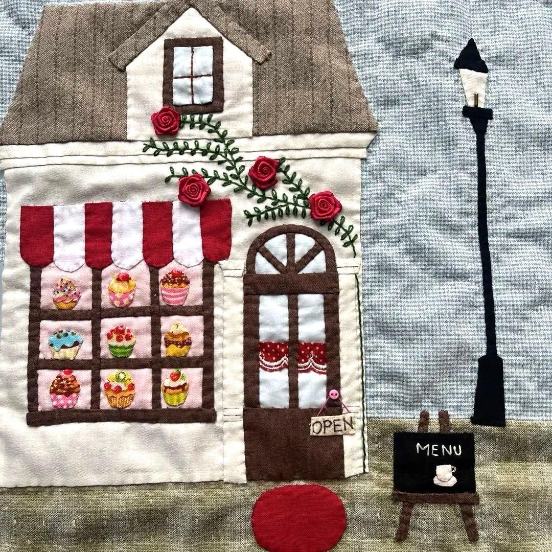 パッチワークタペストリー　スーちゃんキルト