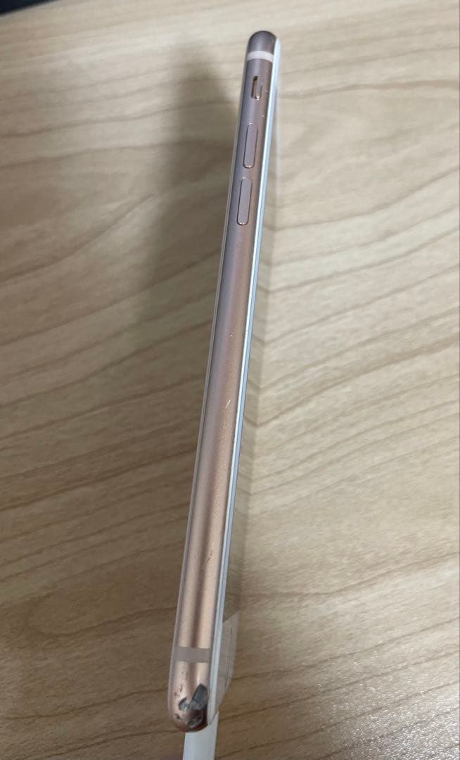 iPhone8　64GB　ゴールド 　SIMフリー