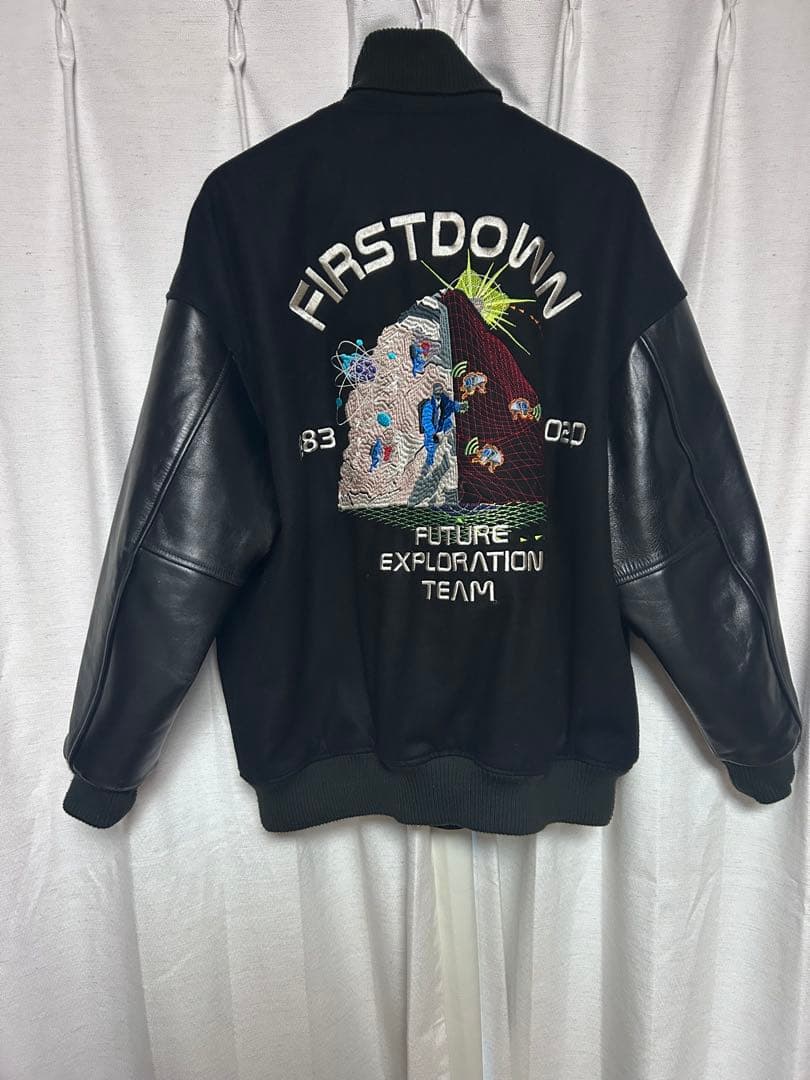 FIRST DOWN スタジャン ブラック