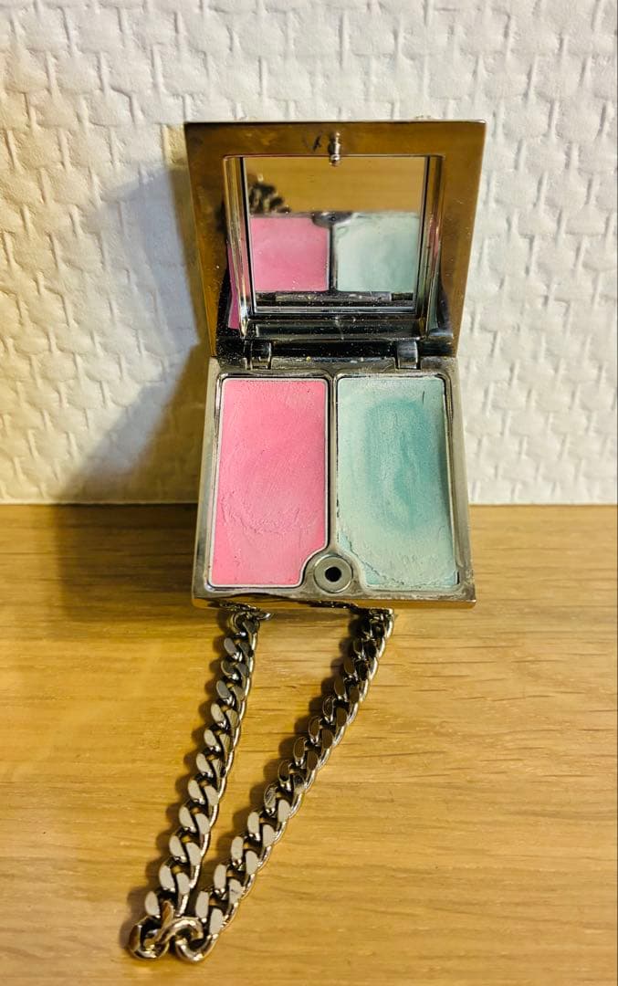 Dior ディオール　プリンセスリング　002　ロイヤルターコイズ アイシャドウ