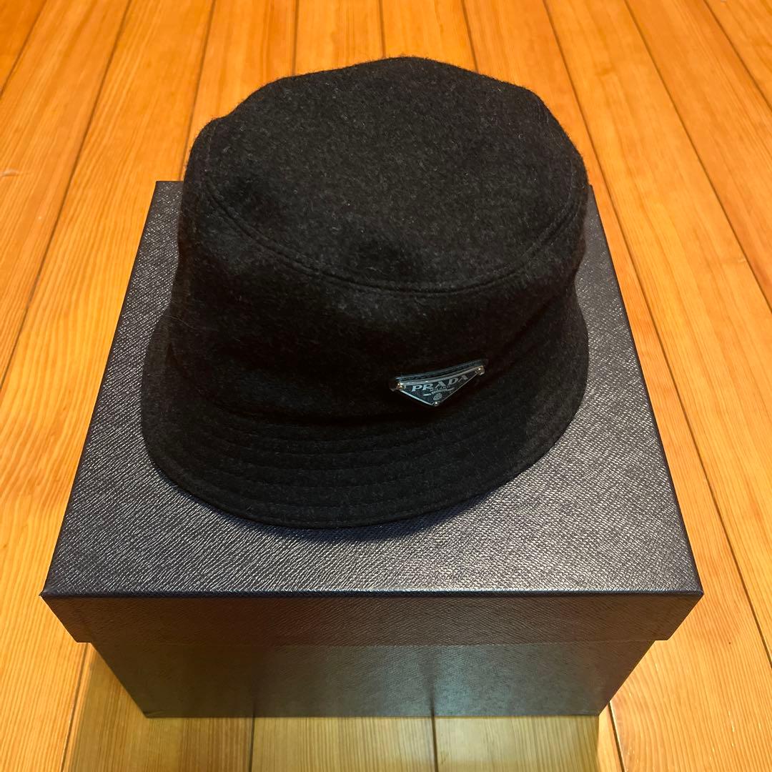 こ*ゃ様 t*n様 PRADA バケットハット