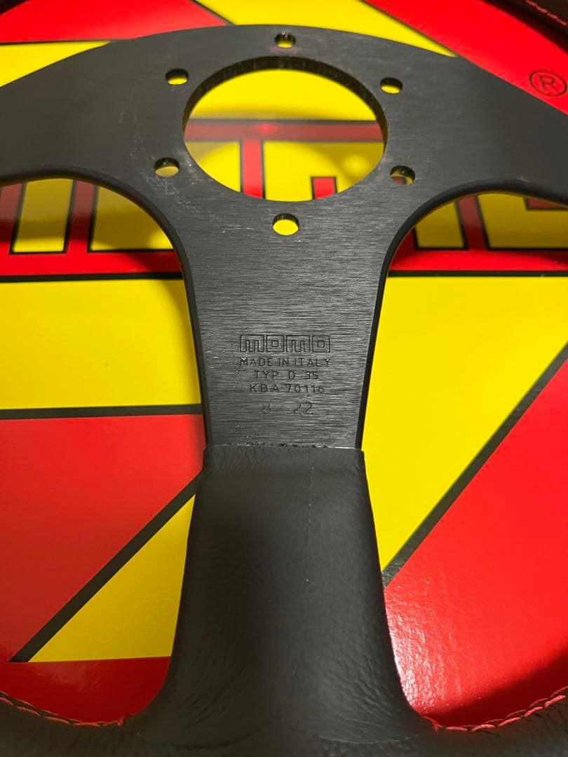 【箱・ホーンあり】momo チューナーブラック　ステアリング