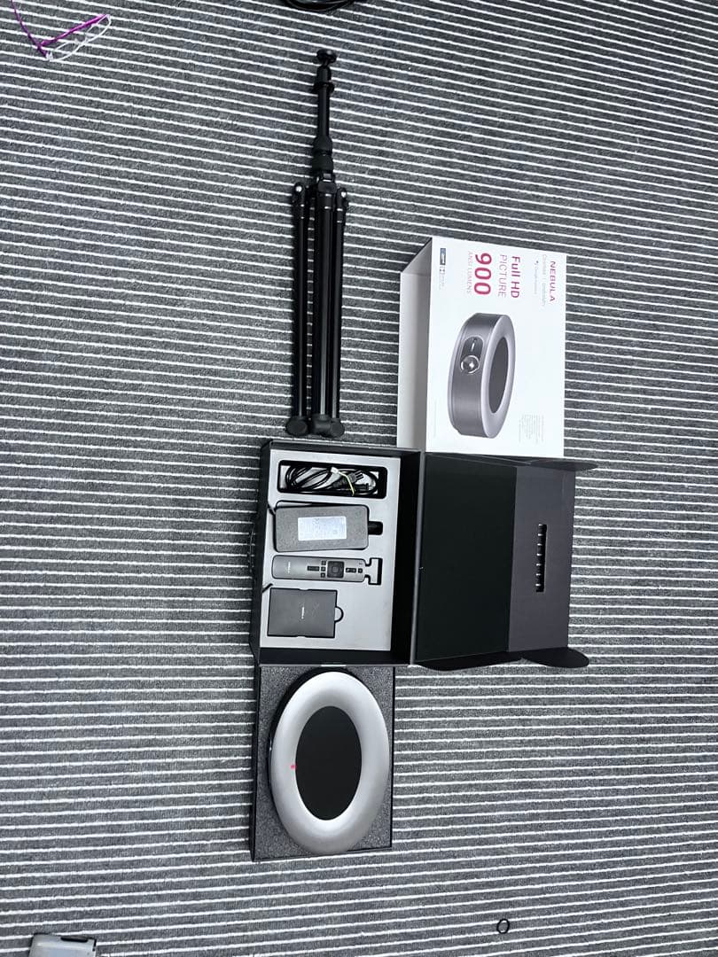 NEBULA Cosmos プロジェクター 本体&三脚付き