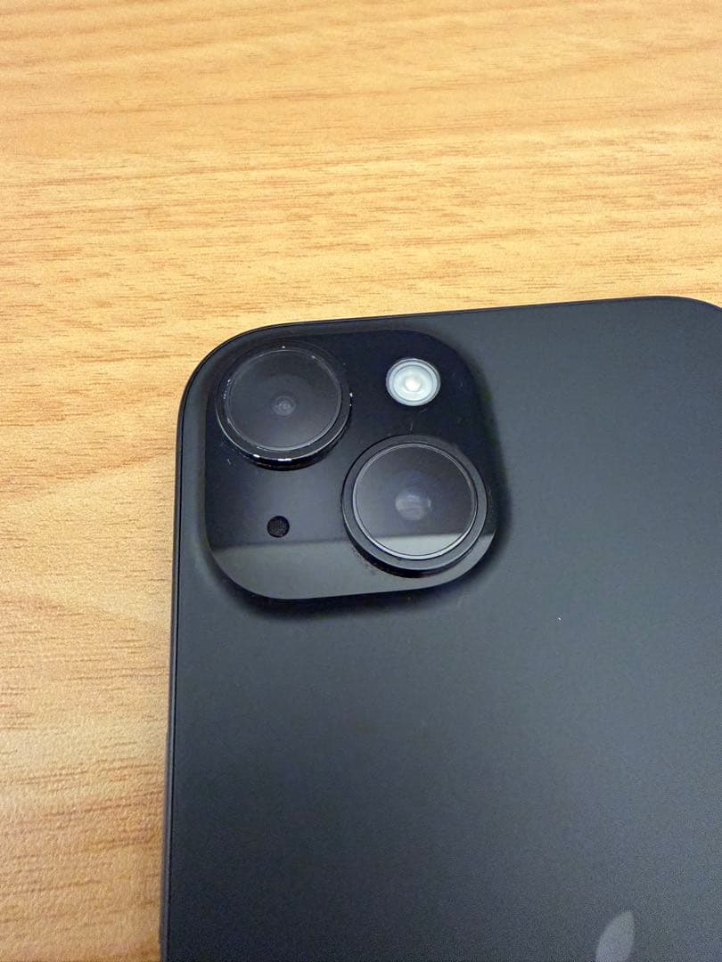 Apple iPhone 15 128GB ブラック 本体