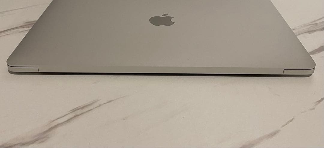 MacBook本体 MacBook Pro13 TouchBar i5 8GB 512GB 2017