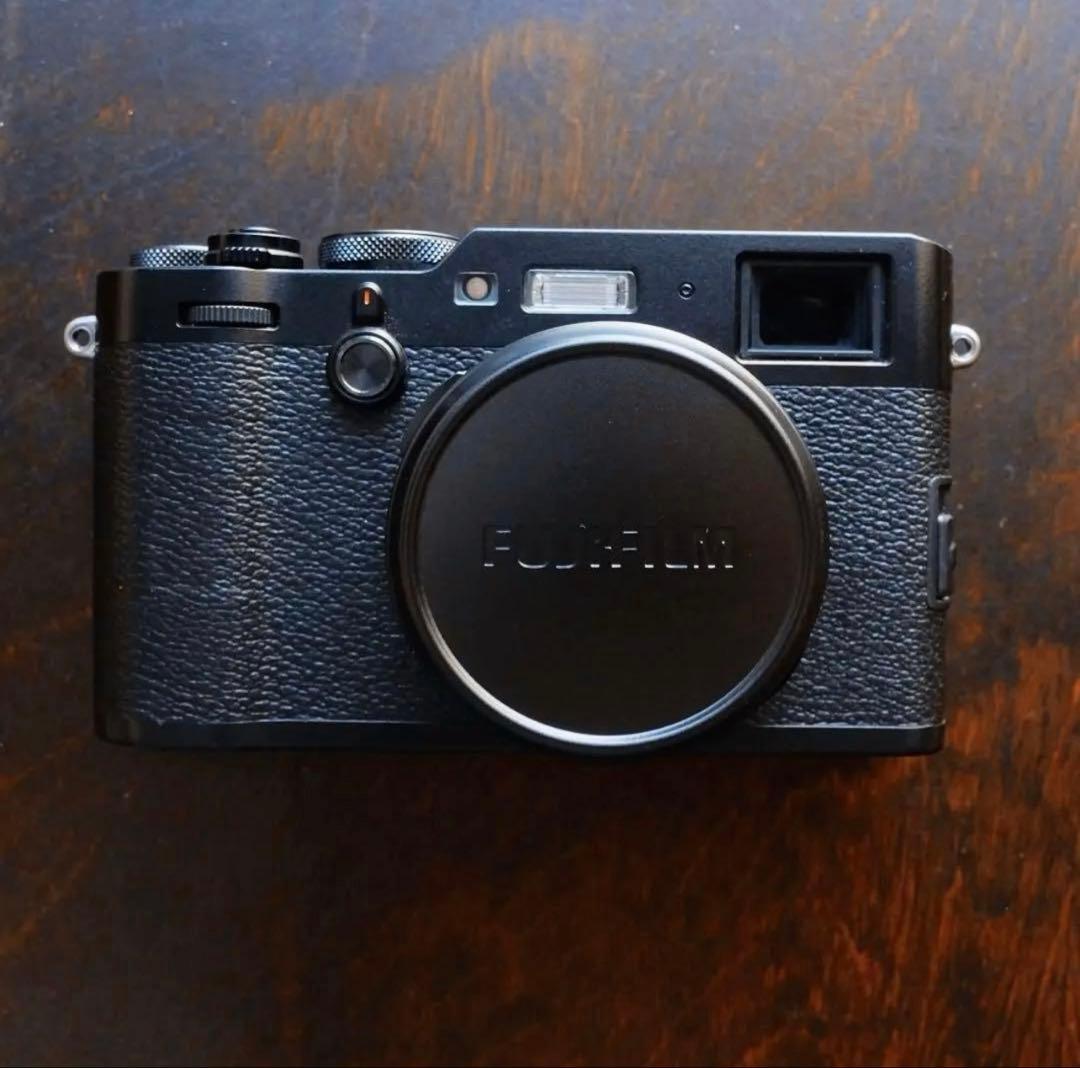 美品 FUJIFILM 富士フイルム X100F ブラック コンデジ