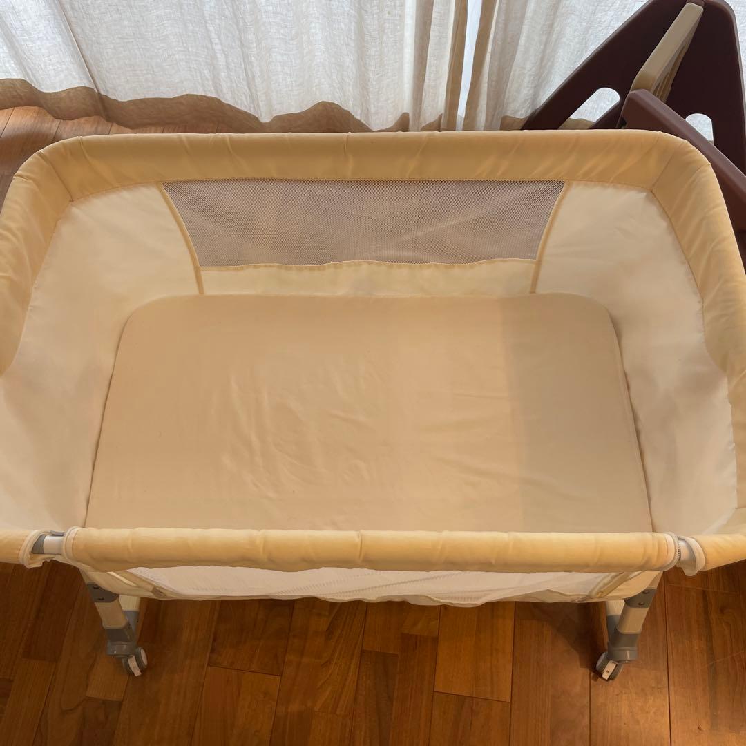 お値下げ！Oqhvup ベビーベッド 折り畳み ハイローベッド ベージュ 新生児