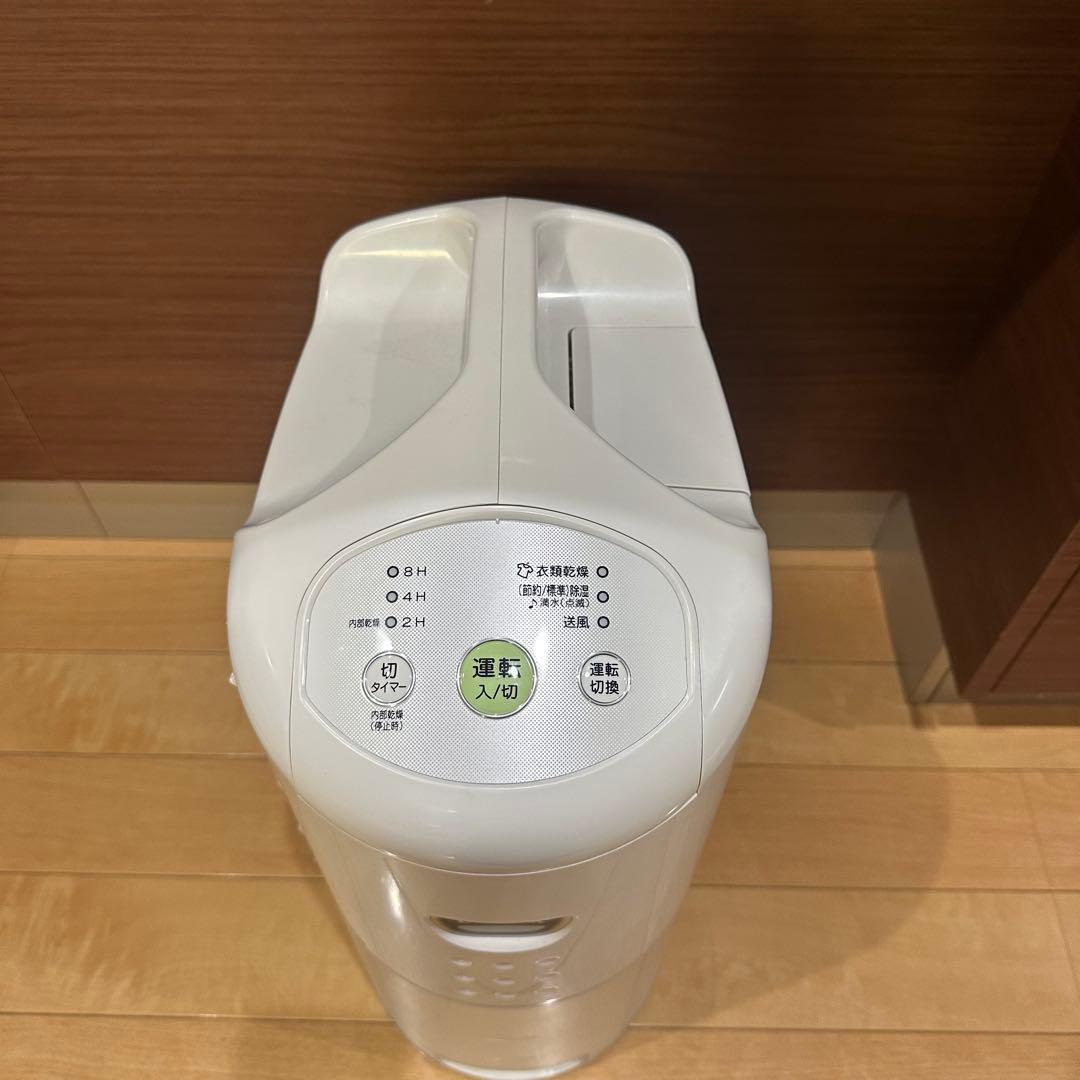 2025年製　極美品　コロナ衣類乾燥除湿機　CD-P63A2