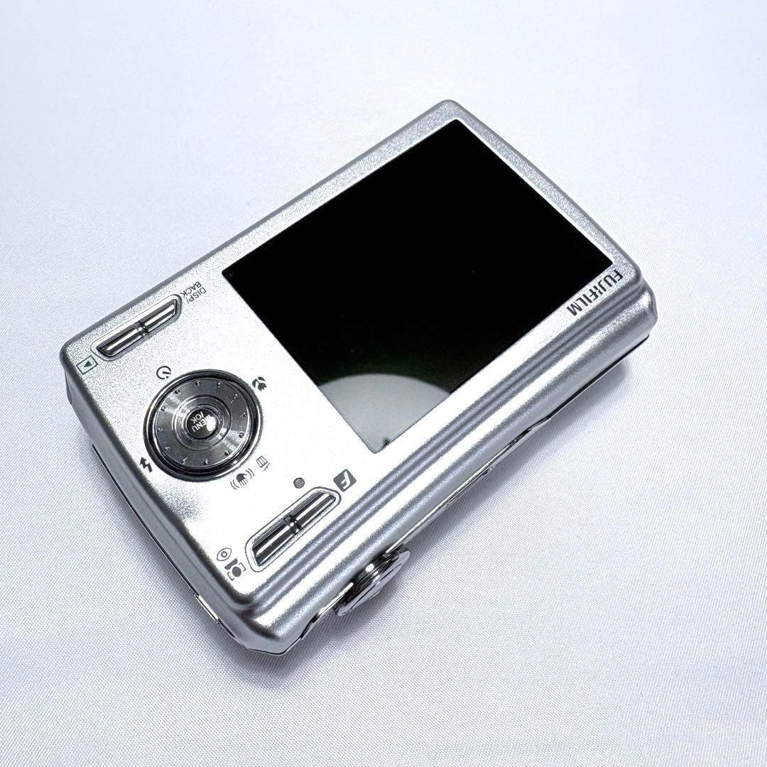 【美品】FUJIFILM FinePix F100fd シルバー 箱 説明書付き